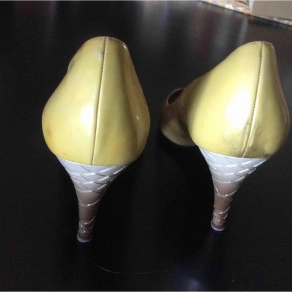 Size EU 39 US 8 Burberry Pumps - Picture 3 of 9